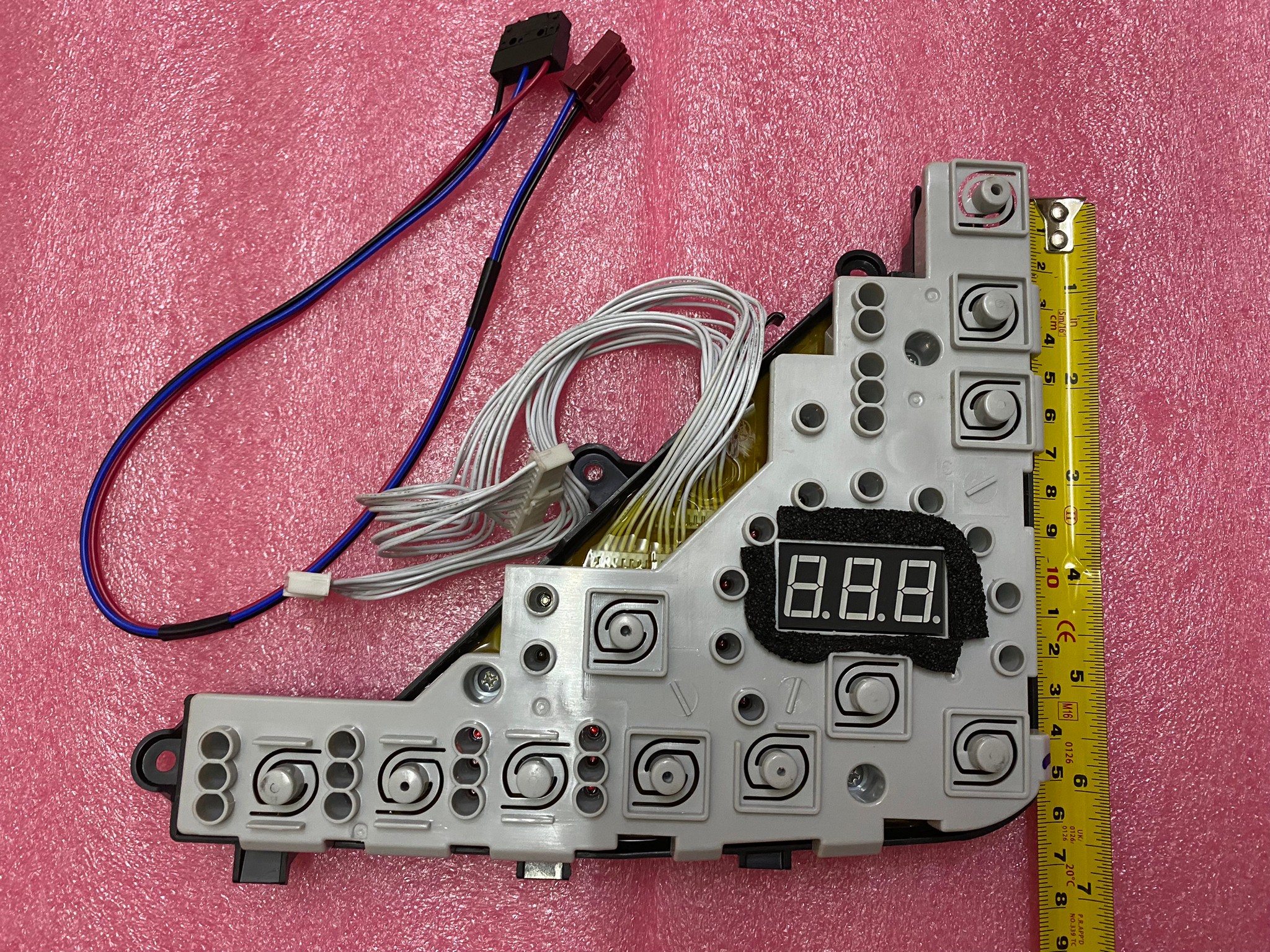 D2AD7C53-5C06-43CB-95F6-3240F0F0FCE3